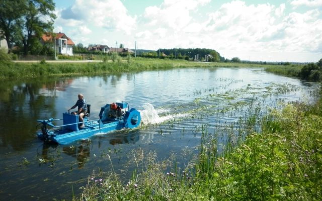 Zakup kosiarki wodnej pod wynajem